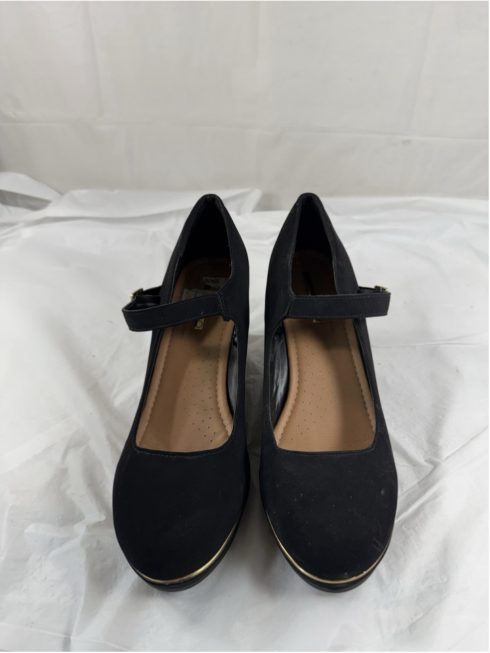 Andiamo Women's pumps wedge Shoes Suede Faux Black Gold Size 9.5M - Picture 4 of 15